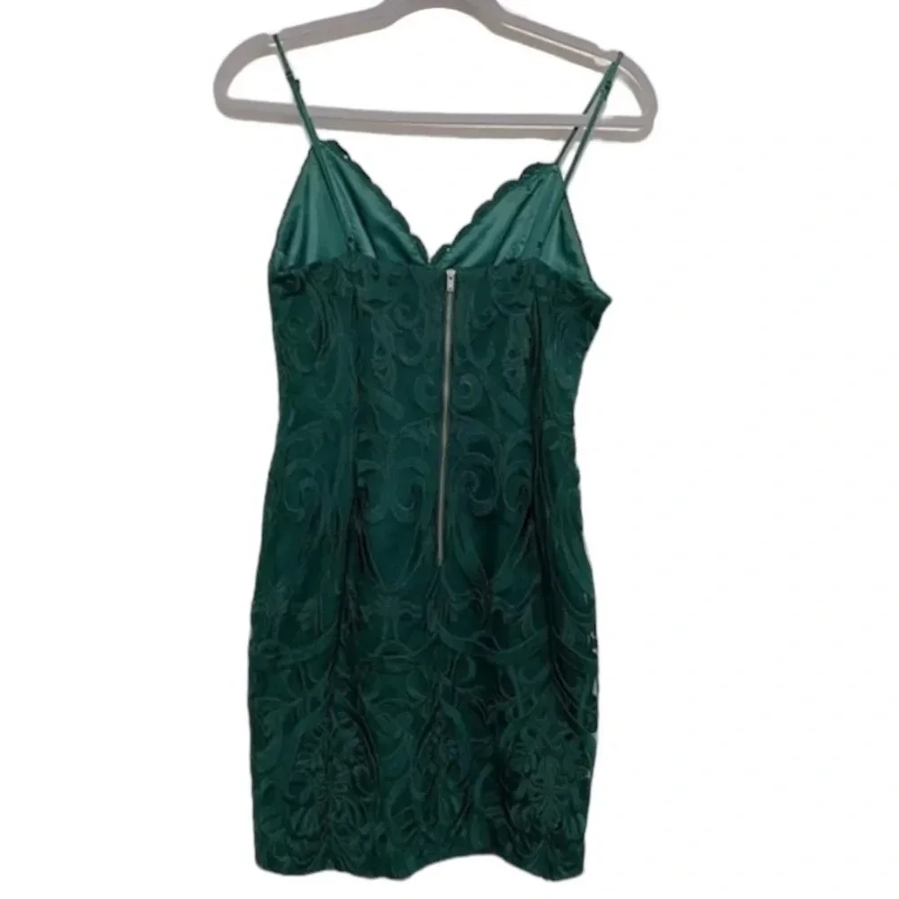 Bardot Evergreen Gia Crochet Lace V-Neck Adjustable Straps Mini Dress Size 6